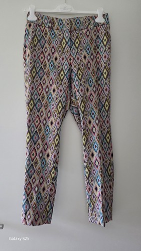 Raffaello rossi dora cropped - dora,